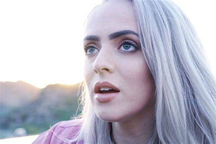 Madilyn Bailey Net Worth